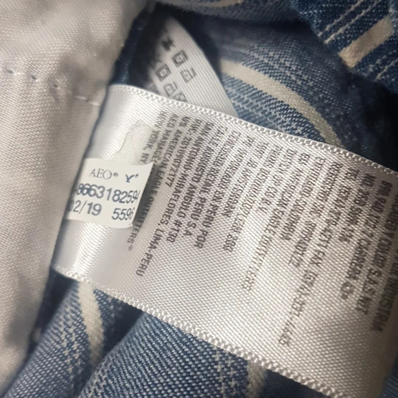 American Eagle striped paper bag waisted cuffed chambray shorts SZ 2 - Picture 8 of 8